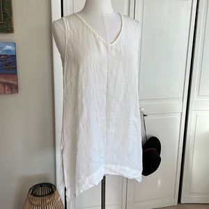 100% linen v-neck tunic.